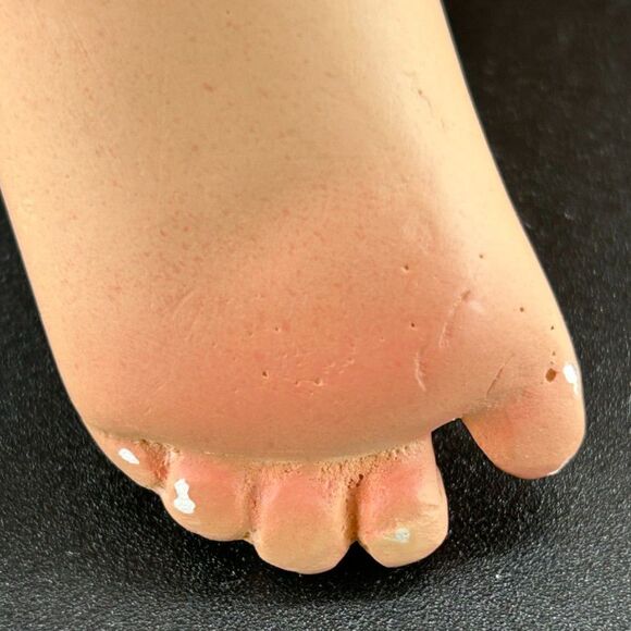 VTG Baby Jesus Nativity Chalk Ware Glass Eyes Real Eyelashes 14"L x 5.5"H x 7"W - Picture 11 of 14